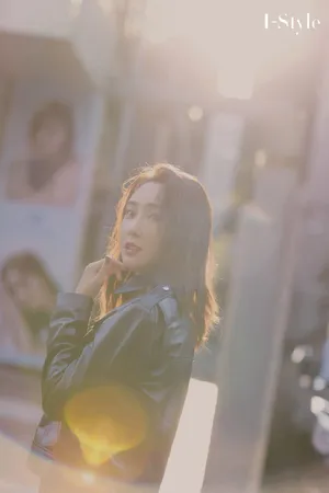杜若溪皮衣潮流个性写真图片_4
