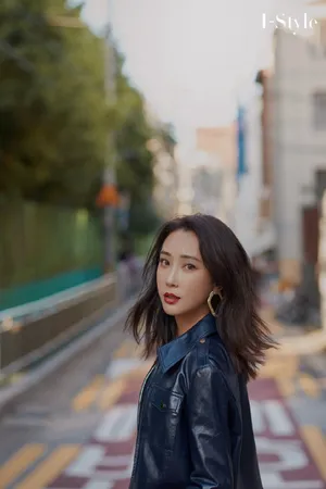 杜若溪皮衣潮流个性写真图片_5