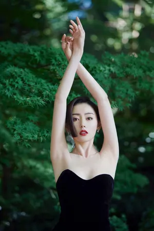 张天爱东京电影节性感写真图片_2