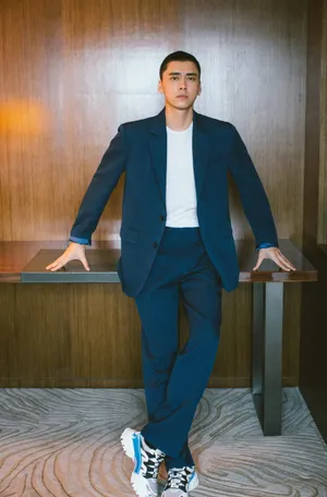 李易峰孔雀蓝西装帅气图片