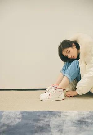 李兰迪初秋治愈系甜美写真