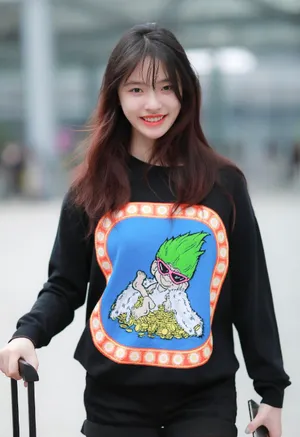 林允青春活力机场写真图片_5