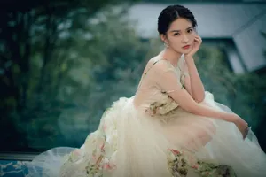 李沁纱裙仙气写真图片