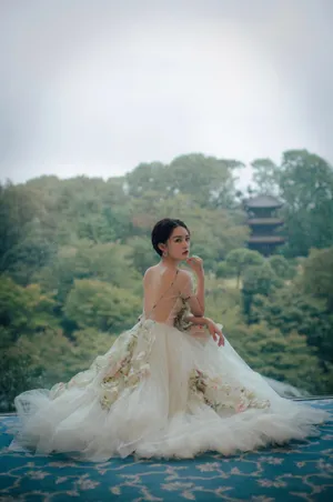 李沁纱裙仙气写真图片_3