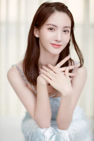 金晨性感柔美活动写真图片