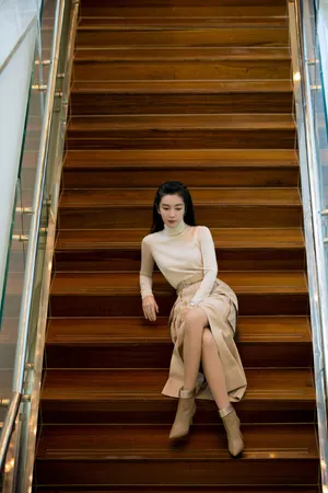 李冰冰MaxMara活动照气质性感写真_5