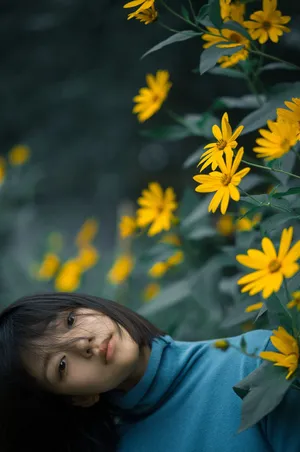 任敏清新文艺户外写真图片_3
