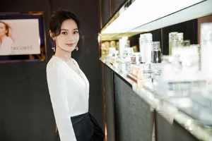 王媛可精致优雅写真图片_10