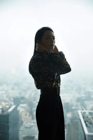 姚晨时尚摩登光影写真图片_4