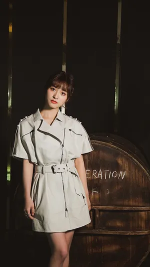 沈月俏皮少女风写真图片