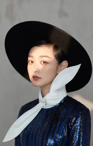 何泓姗时尚复古写真大片_3