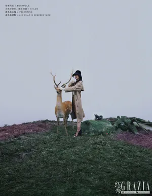 周雨彤酷美杂志封面写真图片_2