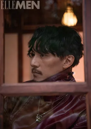 张震成熟型男杂志写真图片_5