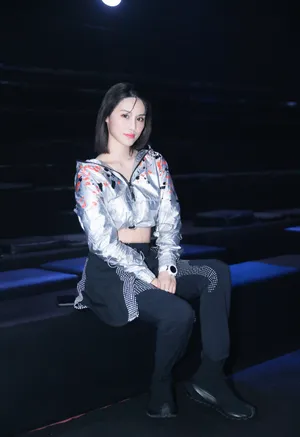 韩丹桐潮流酷感写真图片_5