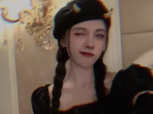 鞠婧祎万圣节暗黑系自拍照图片