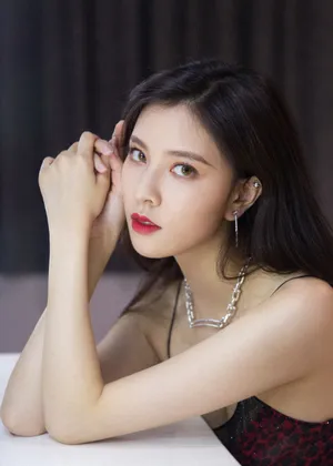 宋妍霏甜美性感综艺图片_3