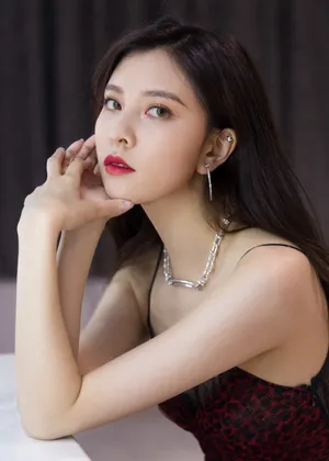宋妍霏甜美性感综艺图片_6