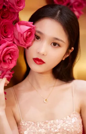 张慧雯亮片裙性感写真图片_4