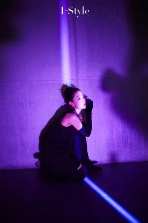 白冰暗黑系酷感写真图片