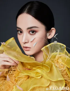 古力娜扎性感封面大片写真图片_7