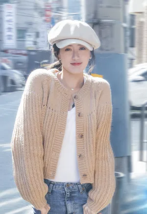 袁冰妍清新元气街拍图片_3