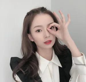 陈卓璇甜美气质写真图片_1
