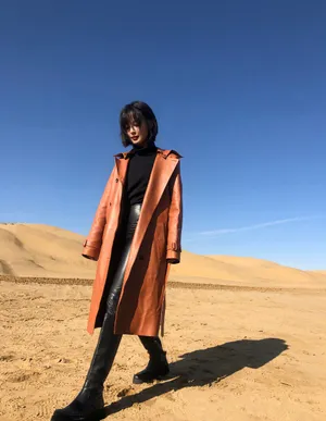 辛芷蕾沙漠风情写真图片_3