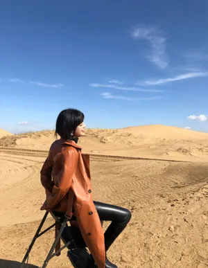 辛芷蕾沙漠风情写真图片_8