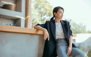 刘涛黑色西装优雅干练图片_5