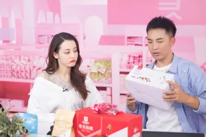 迪丽热巴良品铺子甜美活动图片_8