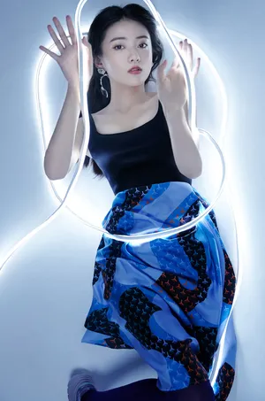 梁洁时尚鬼马杂志写真大片_7
