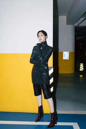 叶青酷美帅气写真图片_2