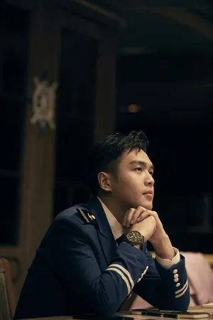 张若昀超帅制服节目剧照图片_4