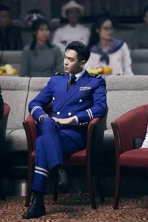 张若昀超帅制服节目剧照图片_8