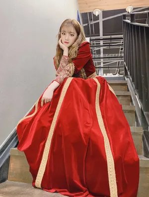 宋雨琦甜酷女王范写真图片_2