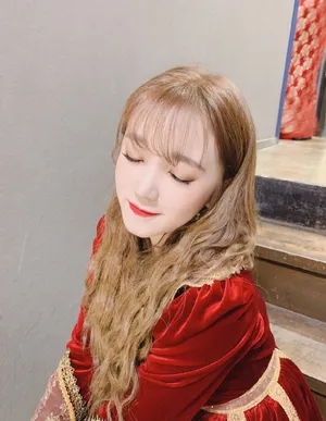 宋雨琦甜酷女王范写真图片_5