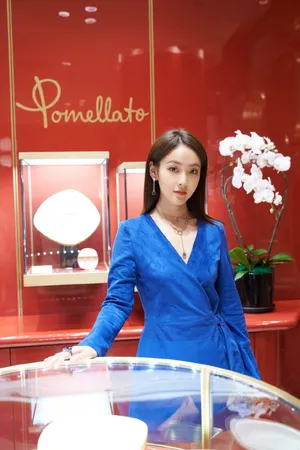 张佳宁优雅迷人写真图片_8