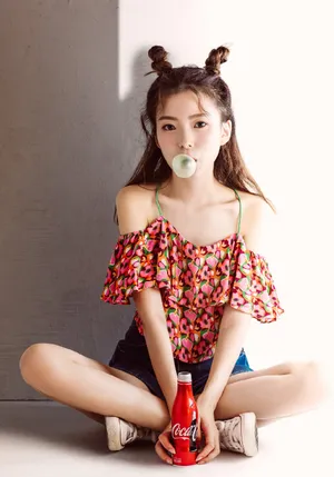 陈卓璇俏皮可爱写真图片_2