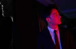 黄轩质感西装大片写真图片_5