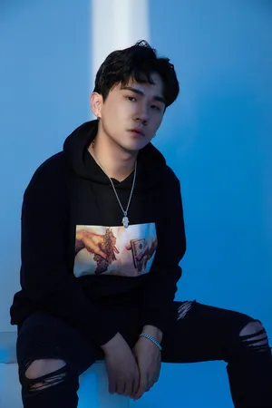 演员李源林精修杂志图片_6