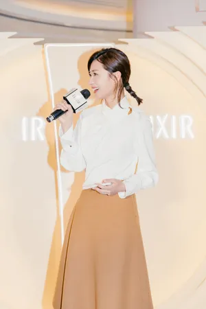 万茜时尚亮眼活动图片