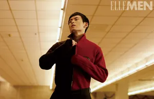 张哲瀚时尚前卫写真图片