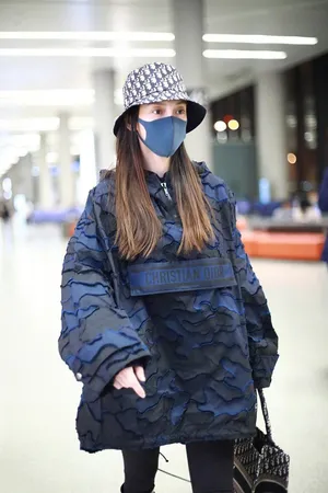 angelababy酷美机场街拍图片