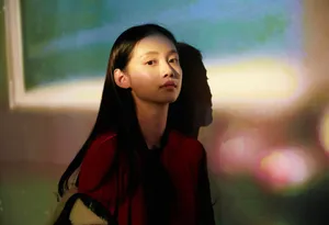 孙伊涵优雅光影写真图片_5