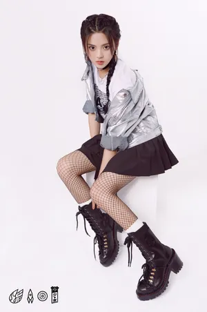 火箭少女101双11晚会酷飒写真图片_2