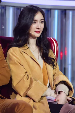 杨幂时尚养眼写真图片_6