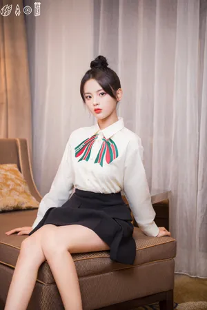 杨超越甜美少女感写真图片_4