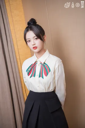 杨超越甜美少女感写真图片_5