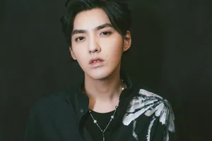 吴亦凡刺绣装帅气写真图片_9