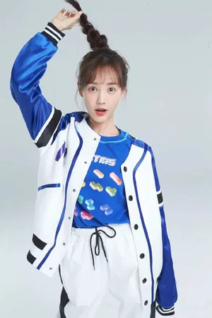 李一桐灵动俏皮马尾写真图片_2